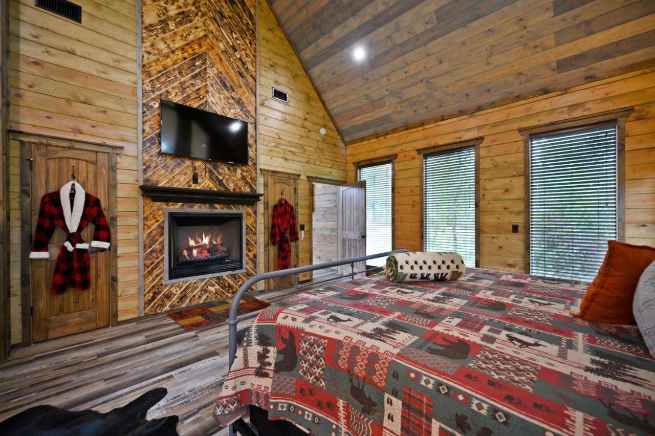 The Adirondack Honeymoon Hot Tub Soaking Tub Wood Burning Fireplace Stephens Gap 外观 照片