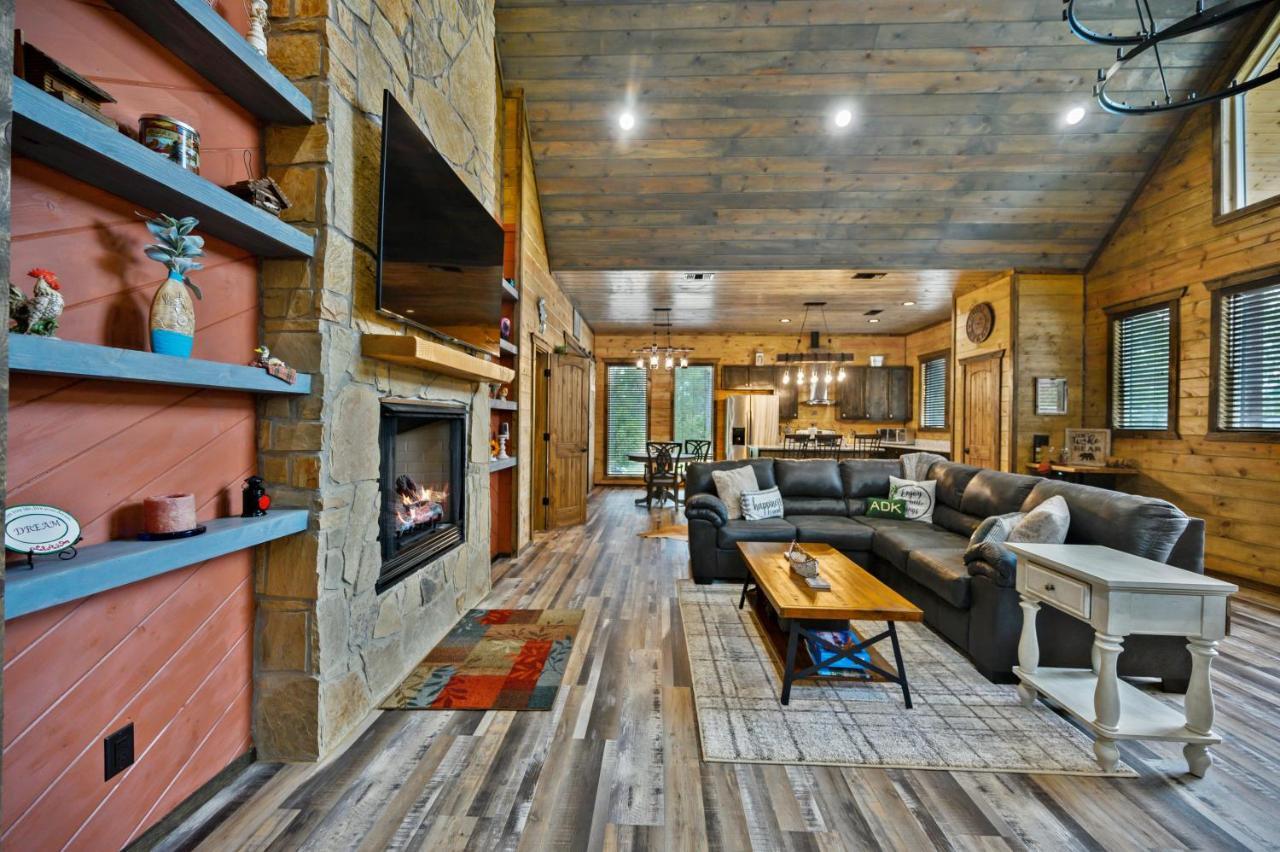 The Adirondack Honeymoon Hot Tub Soaking Tub Wood Burning Fireplace Stephens Gap 外观 照片