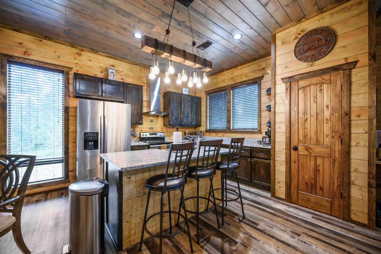 The Adirondack Honeymoon Hot Tub Soaking Tub Wood Burning Fireplace Stephens Gap 外观 照片