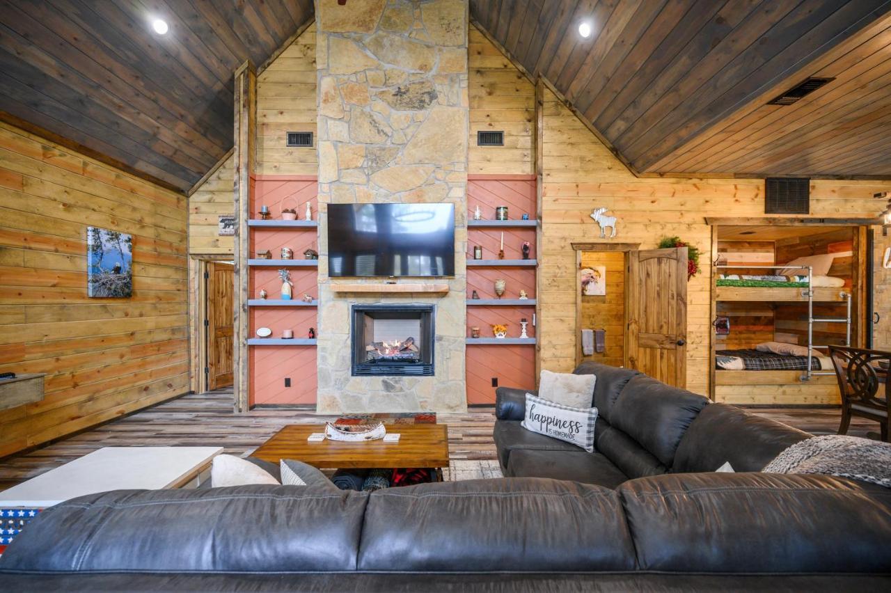 The Adirondack Honeymoon Hot Tub Soaking Tub Wood Burning Fireplace Stephens Gap 外观 照片